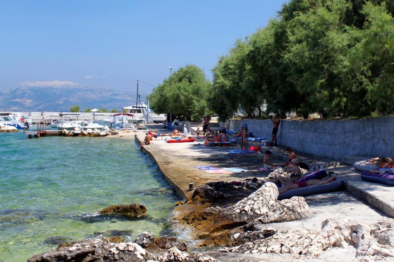 Apartments By The Sea Arbanija, Ciovo - 1085 Trogir Exterior foto