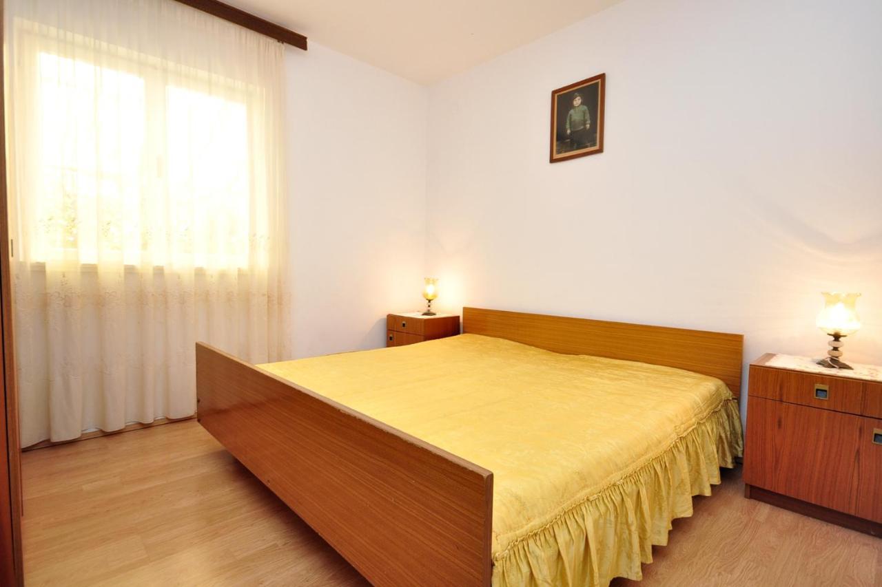 Apartments By The Sea Arbanija, Ciovo - 1085 Trogir Exterior foto