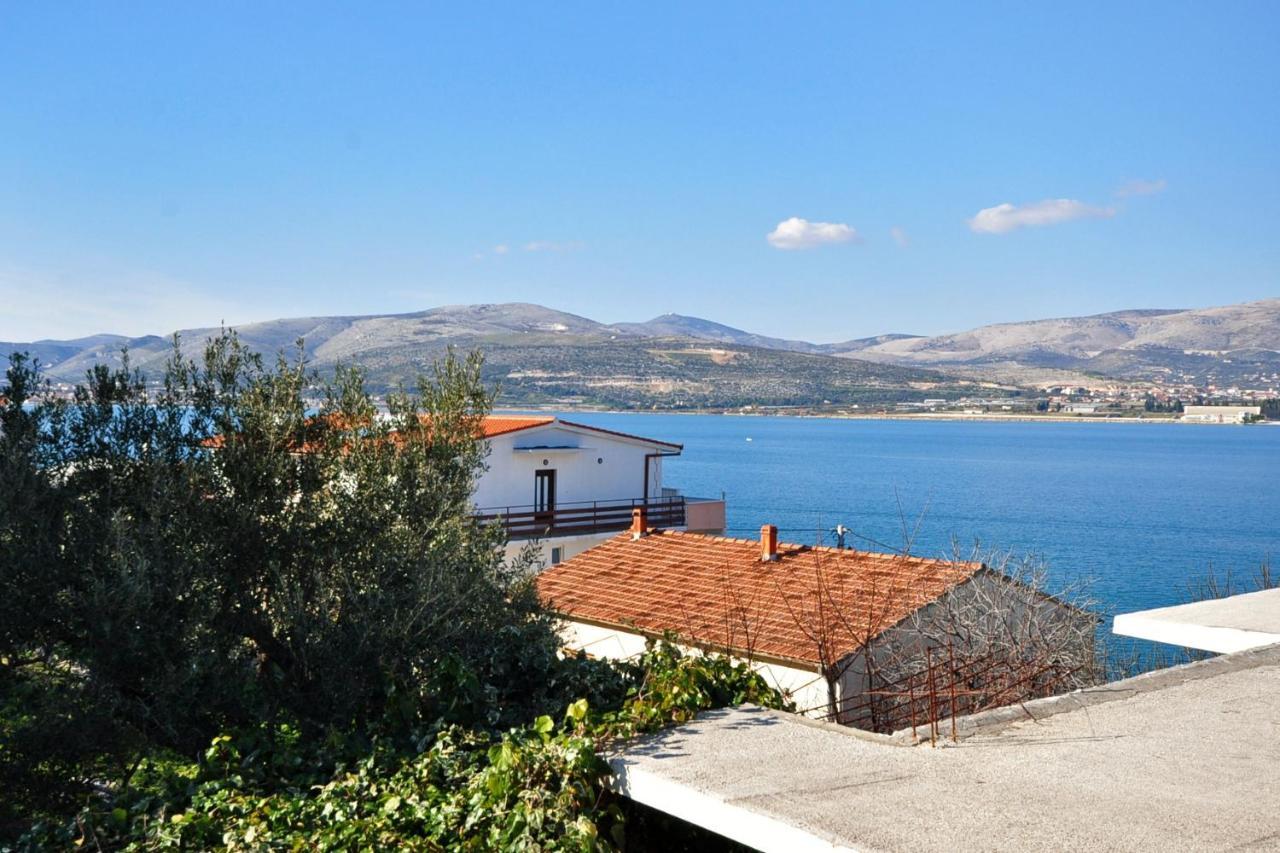 Apartments By The Sea Arbanija, Ciovo - 1085 Trogir Exterior foto